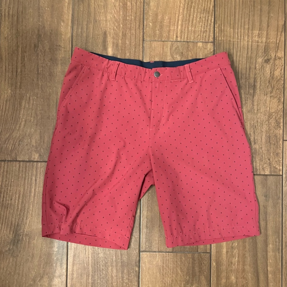 Men’s adidas golf shorts!